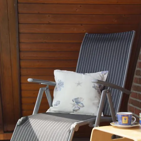 4 Personen Fachwerkhaus In Erster Reihe Zum Deich Mit Badewanne Und Kamin Holiday home *