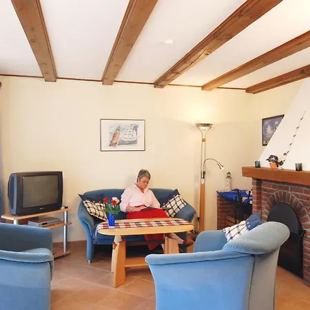 Holiday home 4 Personen Fachwerkhaus In Erster Reihe Zum Deich Mit Badewanne Und Kamin Otterndorf