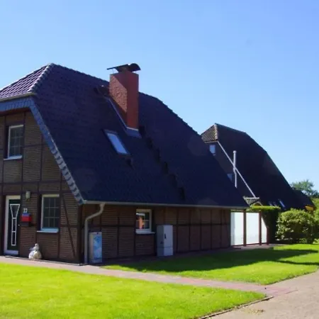 Ferienhaus 4 Personen Fachwerkhaus In Erster Reihe Zum Deich Mit Badewanne Und Kamin