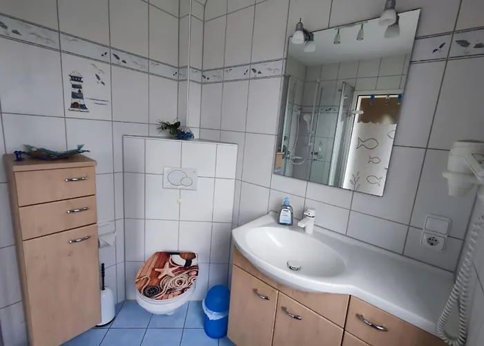 度假居 4 Personen Fachwerkhaus In Erster Reihe Zum Deich Mit Badewanne Und Kamin 奥滕多夫